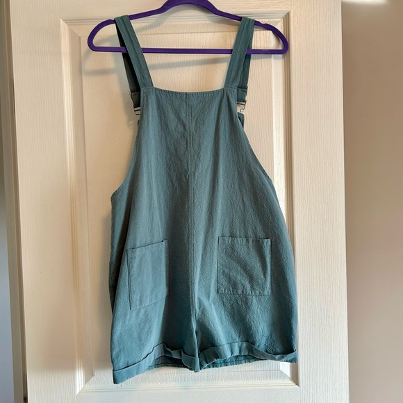 Stylish Blue Jumpsuit Romper - Picture 3 of 3